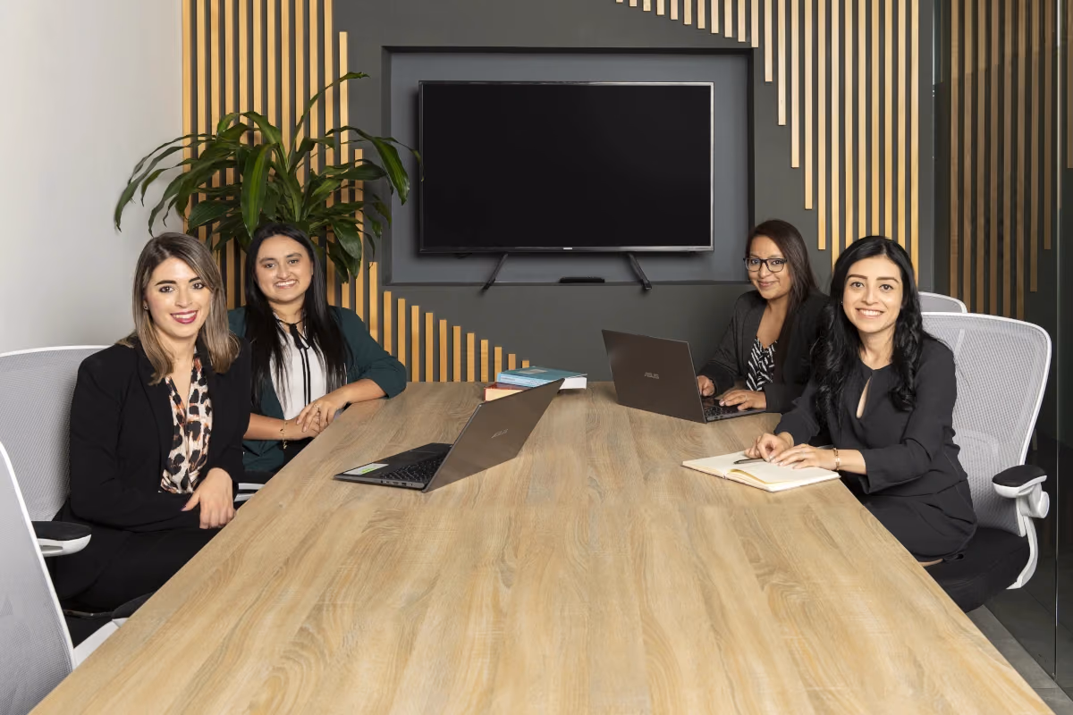 La sala de juntas de BEX Legal en su oficina de la zona 10, Ciudad de Guatemala